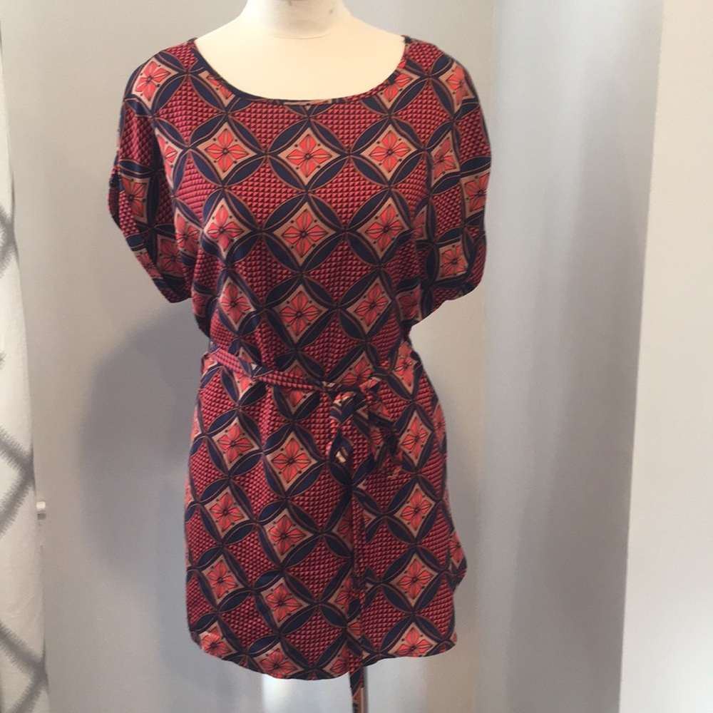 Beautiful Ann Taylor blouse